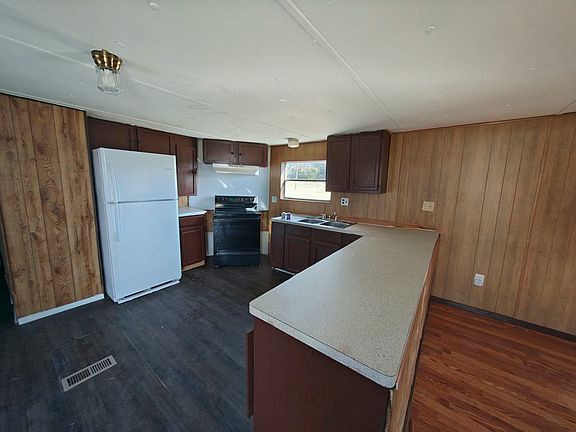 2nd image of 133 Private Road 3376