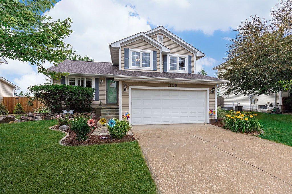 1105 SE Indigo Ln, Waukee, IA 50263 Zillow