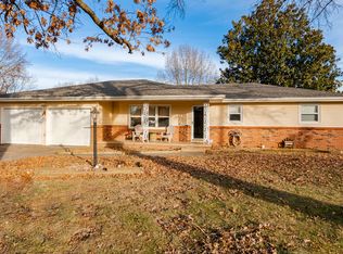 602 Hillcrest Ave, Nixa, MO 65714