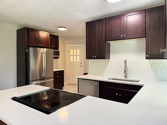 5th image of 2031 Alfred Ave #2N