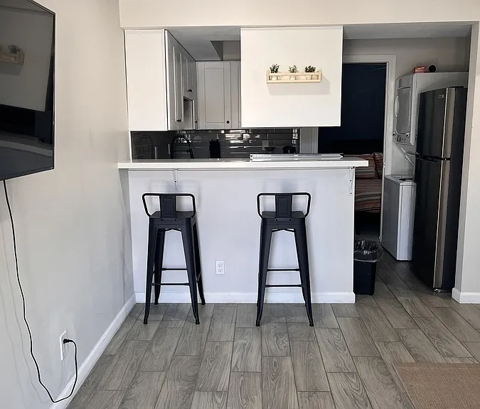 846 N 10th Ave #3 — Photo 4