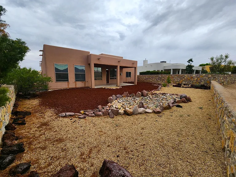 2105 San Patricio Loop — Photo 44