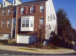 2949 Saxon Flowers Dr, Fairfax, VA 22031