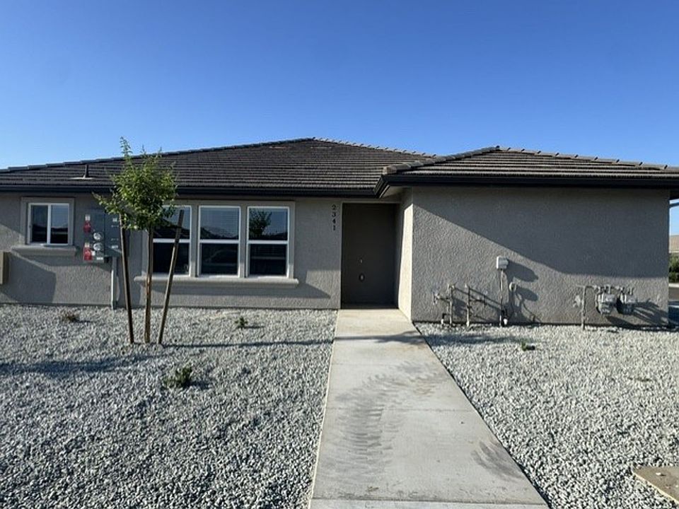 1st image of 2377 Oakmont Cir