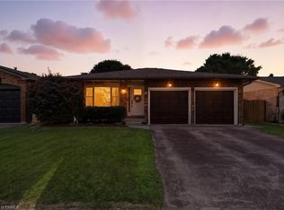 8 Allensgate Dr, Brantford, ON N3V 1C7