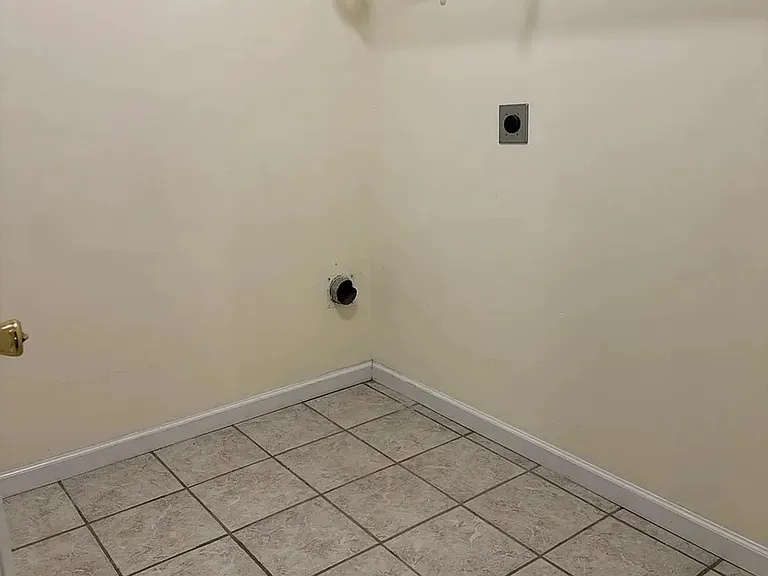 Presswood Apartments — Photo 3