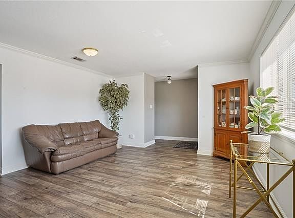 5th image of 5021 Newlands St
