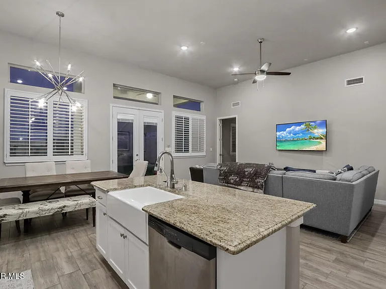4556 Marisabel Azcarate St — Photo 20