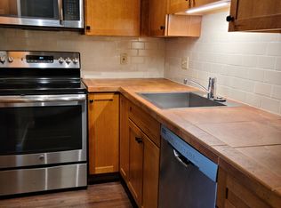 6420 Country Club Dr, Rohnert Park, CA 94928