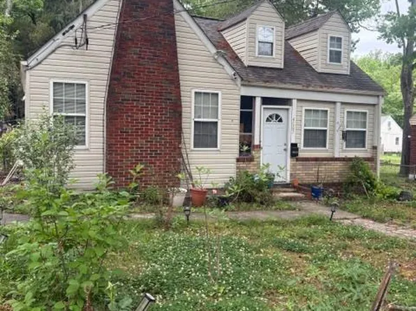 4007 Forest Grove Dr, Suitland, MD 20746