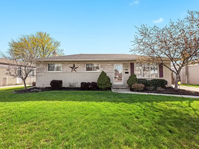 33161 Morrison Dr, Sterling Heights, MI, 48312