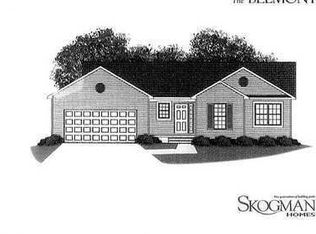 2601 Pendleton Dr, Cedar Falls, IA 50613