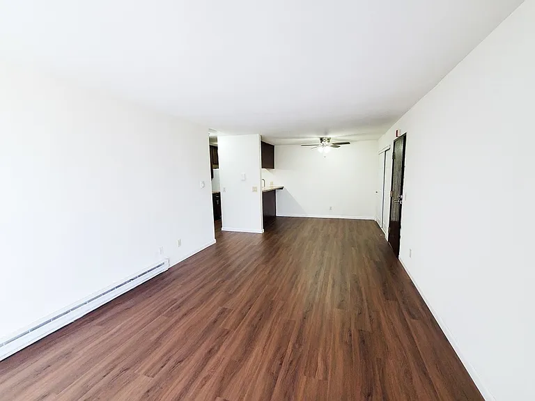 Belmar Apartments — Photo 15