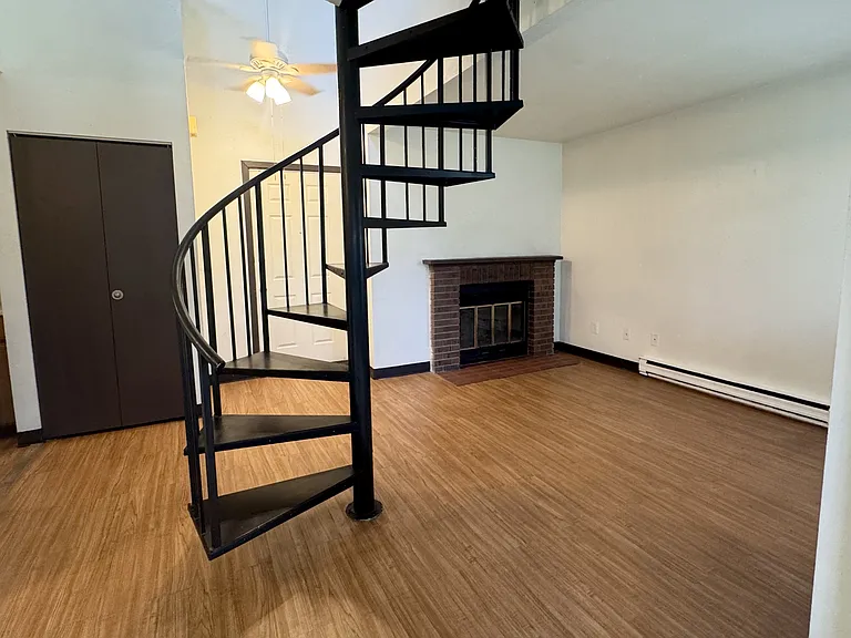4501 Boardwalk Dr #D-D-38 — Photo 4
