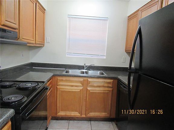 4th image of 3107 Lake Villa Dr