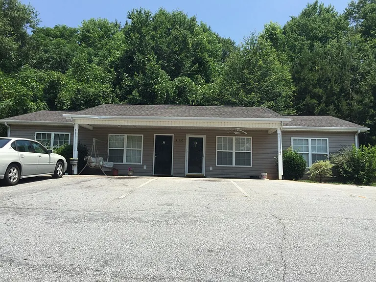 108 Garden Spot Cir #A — Photo 1