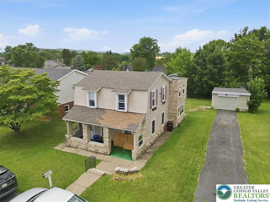 3 bed, 2.5 bath, 1576 sqft, $2,800 — Photo 4