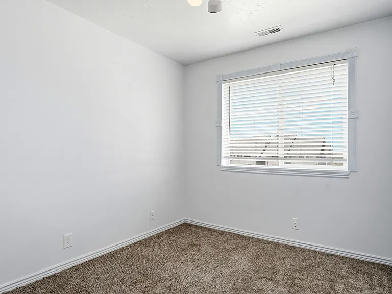 8061 W Copperfield Pl #32 — Photo 15