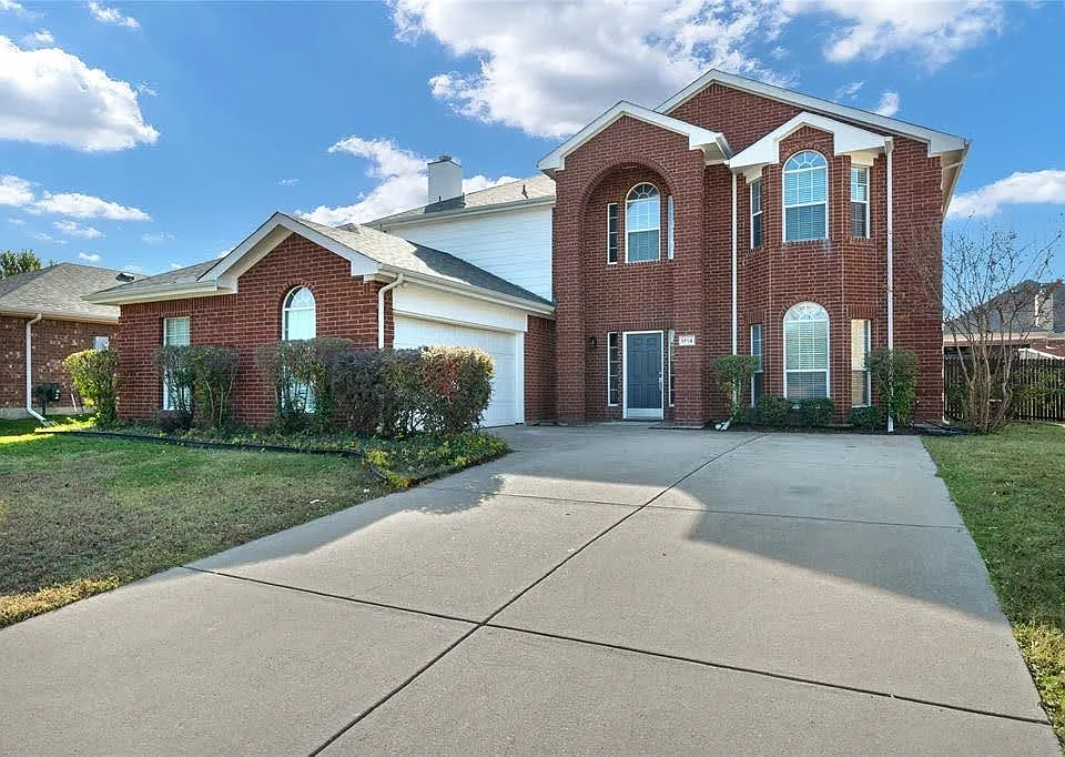 1714 Rushing Way