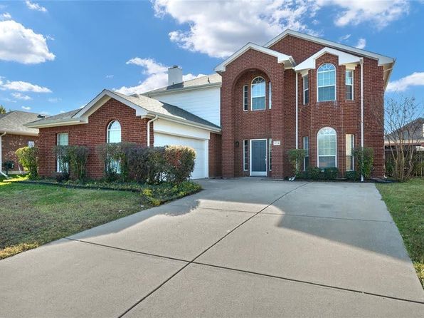 1714 Rushing Way