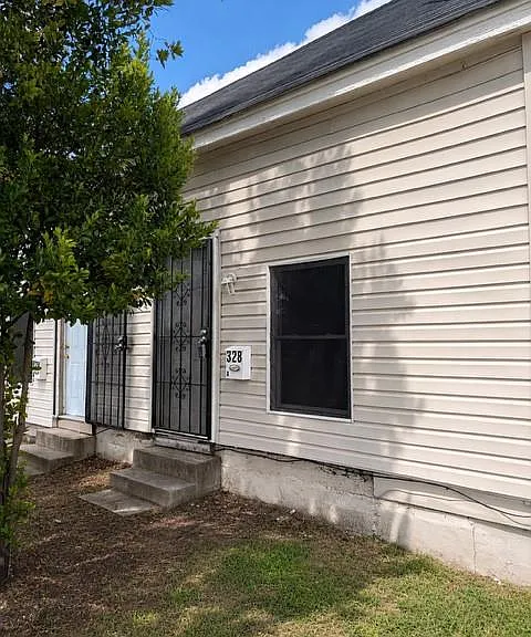 328 Pursley St #B — Photo 1
