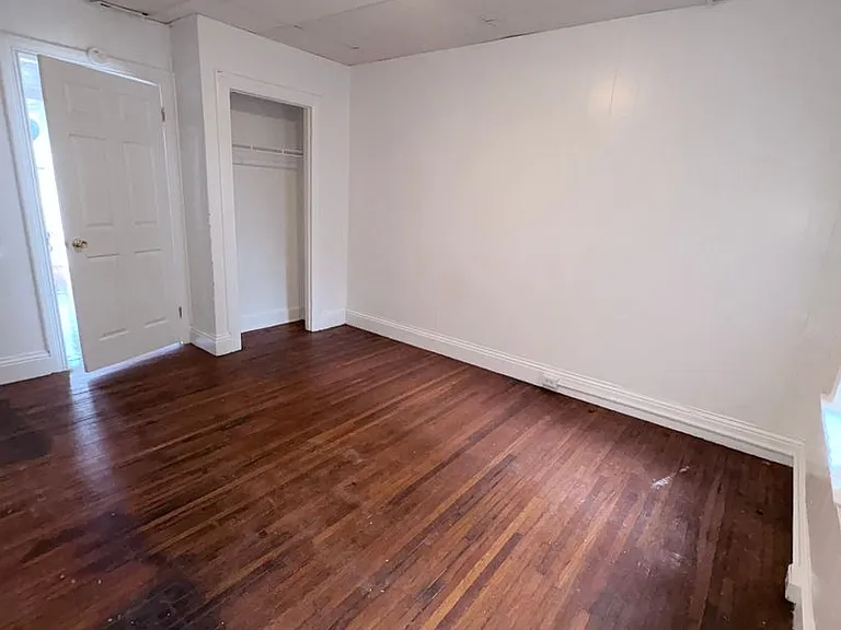 613 W King St #2 — Photo 6