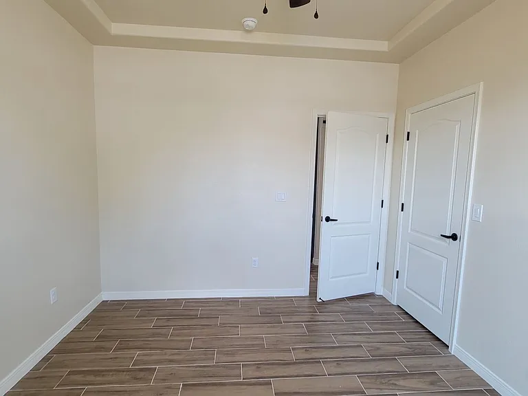125 Loma Vista Dr — Photo 18