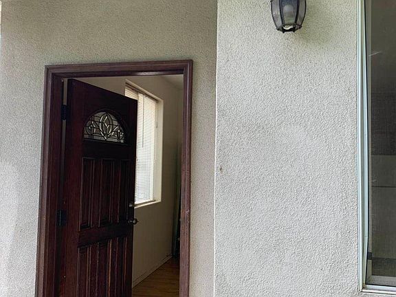5th image of 1226 1/2 W Newmark Ave