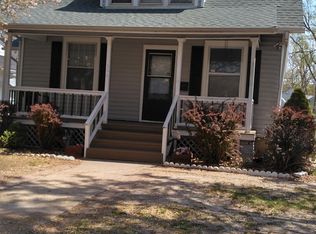 1506 SW Randolph Ave, Topeka, KS 66604