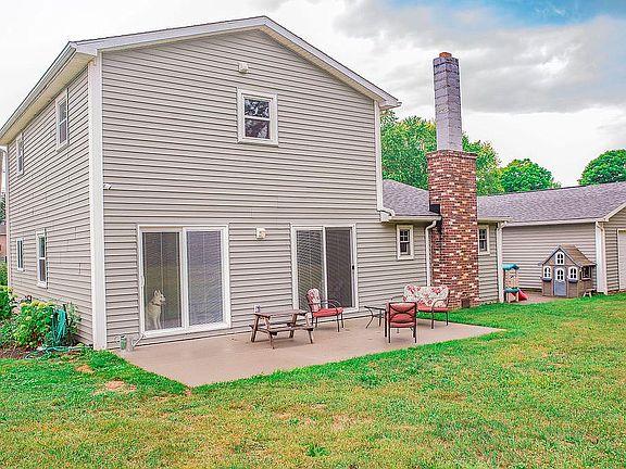 5th image of 3061 Wolverine St NE
