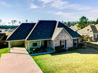 28476 Mollys Pl, Ponchatoula, LA 70454