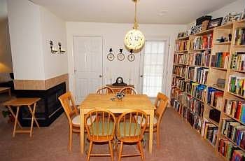 4th image of 3203 Primrose Ln