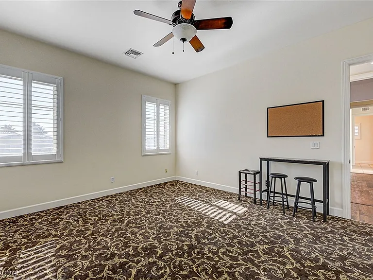 8490 Via De Bellasidra Ct — Photo 55