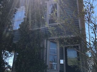 431 E Smith St, Milwaukee, WI 53207