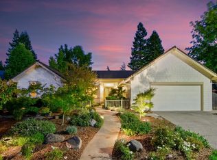 124 Crow Canyon Dr, Folsom, CA