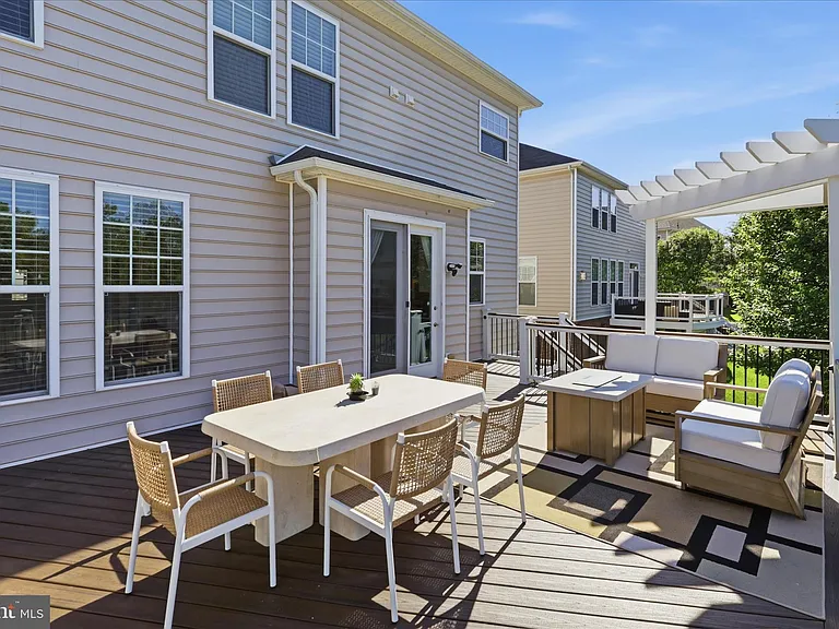 42522 Stratford Landing Dr — Photo 42