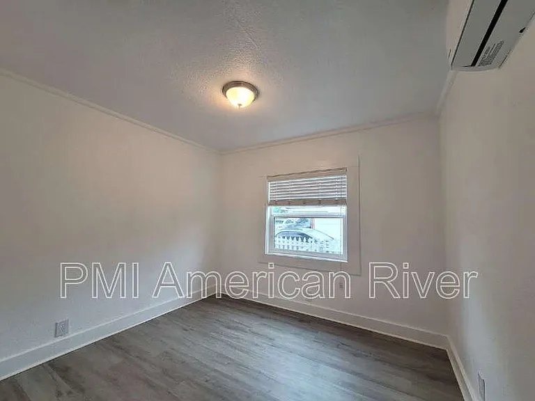 3116 40th St #B — Photo 9