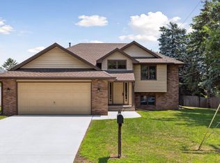 105 12th Ave NW, New Brighton, MN 55112