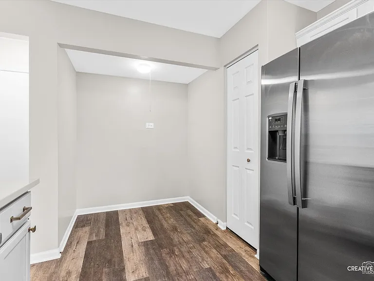 2225 Carpenter Ave — Photo 8