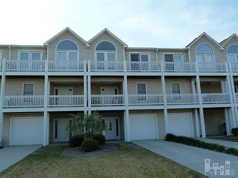 1st image of 209 N Avenue