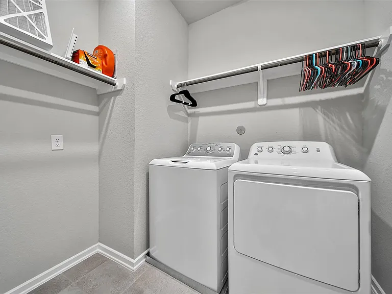 104 Red Cascade Ct — Photo 28