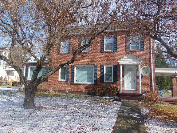 2nd image of 318 Woods Ave