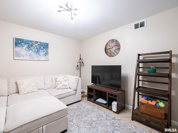 4th image of 2626 W Willowlake Dr