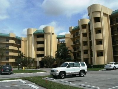6575 W Oakland Park Blvd APT 108, Lauderhill, FL, 33313