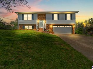 1352 Hunters Ln, Radcliff, KY 40160