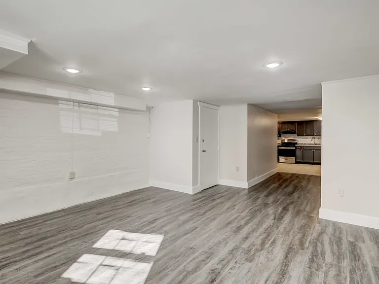 2629 N. Charles St — Photo 7