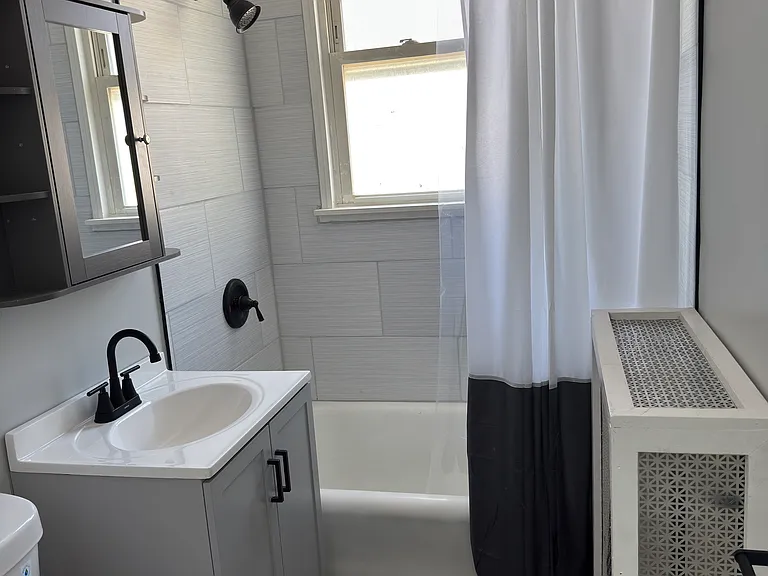 67-69 Westbourne Pkwy #3 — Photo 17
