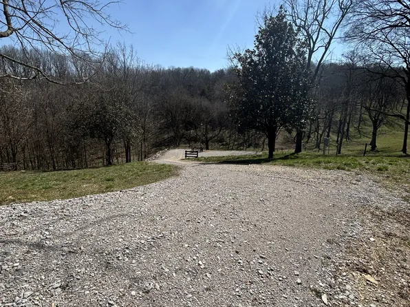4531 Moore Ln, Culleoka, TN 38451