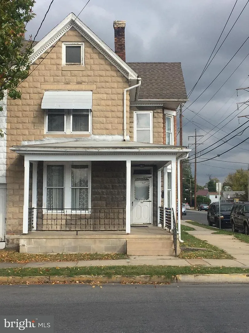 353 E Louther St photo 1
