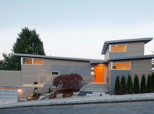 700 Norwood Pl, Seattle, WA 98122